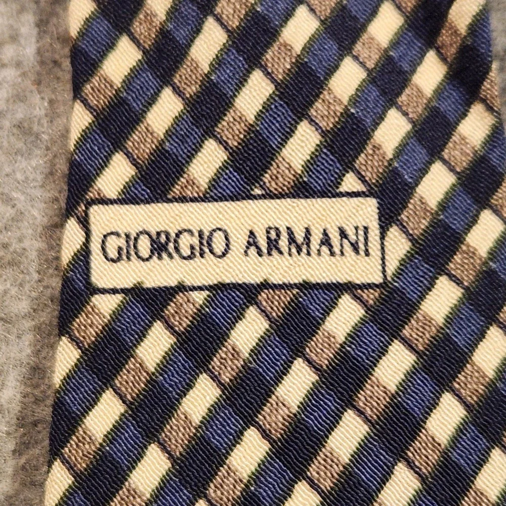Vintage Giorgio Armani Silk Tie‎ Cravatte Blue Beige Geometric Made in Italy